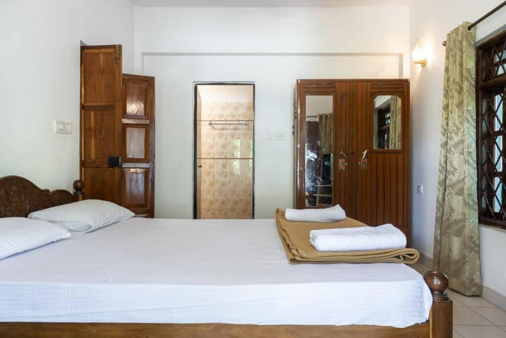 Villa Barbosa, 2 BHK Villa&Luxury Rooms near Colva, Sernabatim, Benaulim Beach Esterno foto